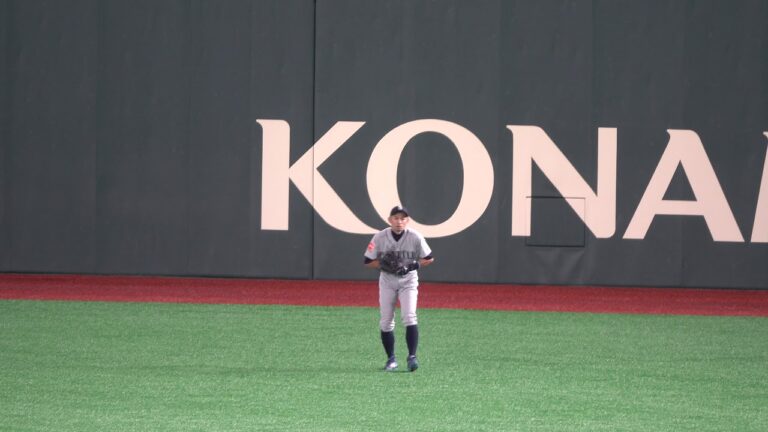 イチロー守備、メジャー開幕戦シリーズ、シアトル・マリナーズ vs 読売ジャイアンツ