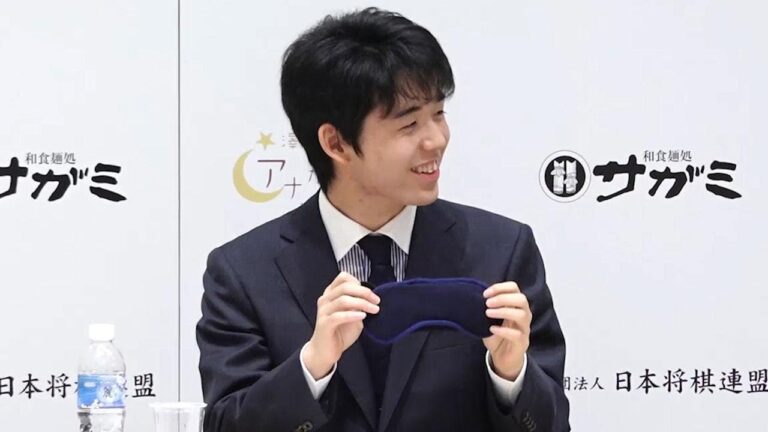 藤井聡太七段、目隠しで詰将棋に挑戦。早すぎる回答に会場騒然