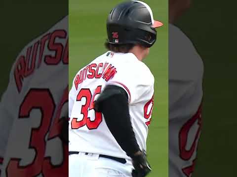 Adley Rutschman hits a 2-run homer to Eutaw Street