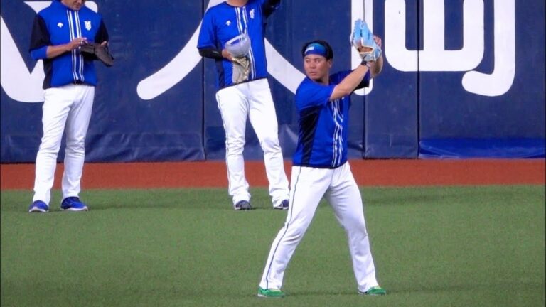 大谷翔平のバッティングフォームを反復練習する濵口遥大！初ホームラン期待してます！2023/03/31 横浜DeNAベイスターズ 開幕戦
