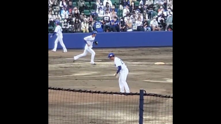 20230324　ﾏｳﾝﾄﾞへ向かう垣越建伸投手→投球練習　#shorts@ﾅｺﾞﾔ球場 ｳｴｽﾀﾝ･ﾘｰｸﾞ 2軍戦