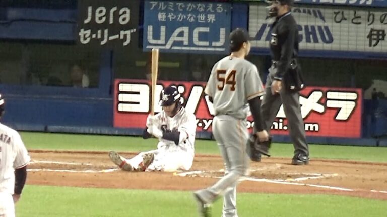 巨人直江投手、ソロ本塁打を浴び２死満塁の最大のピンチを招くも気迫のピッチングで7回裏を切り抜ける！巨人vsヤクルト