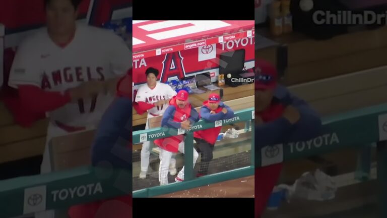大谷選手に危険ファウルボールが！その後の注意喚起が可愛過ぎた  #shorts #大谷翔平 #shoheiohtani #エンゼルス #angels #現地映像 #mlb