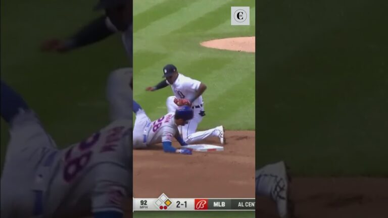 MLB / Tigers Jake Rogers THROWS Out Pham at Second trying to steal! #shorts #mlb #jakerogers #fyp