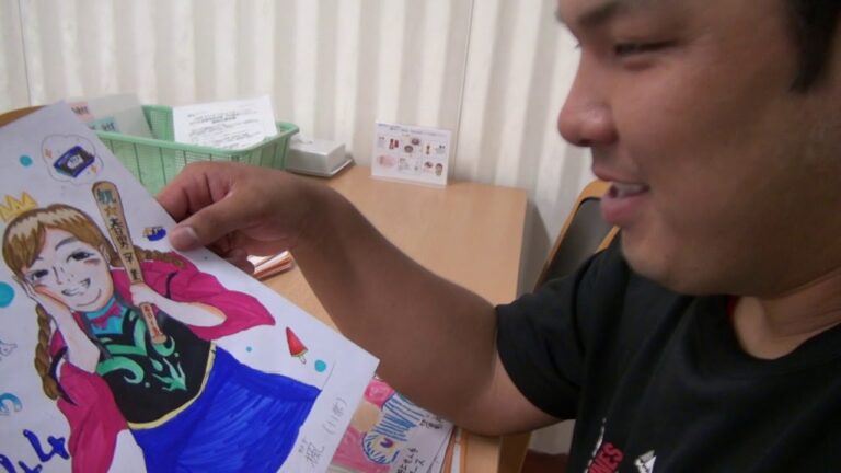 アジャ井上選手の似顔絵選考にカメラが接近【広報カメラ】