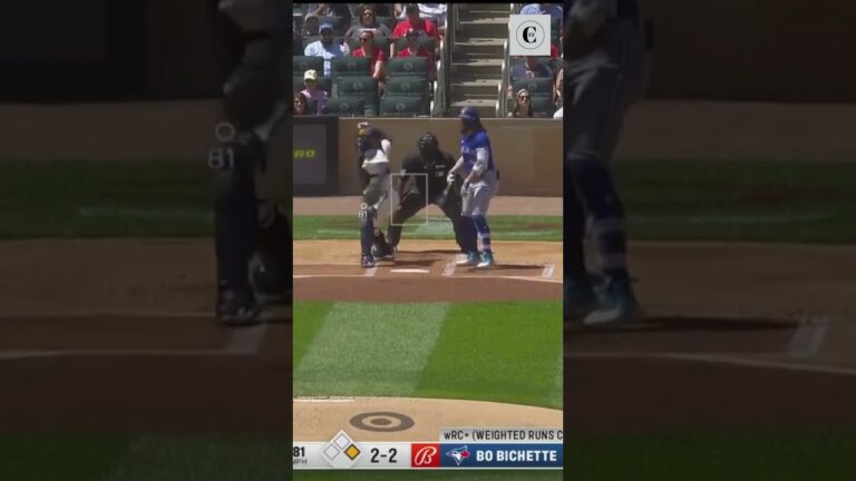 MLB / Twins Christian Vasquez NABS George Springer trying to steal! #shorts #mlb #christianvasquez