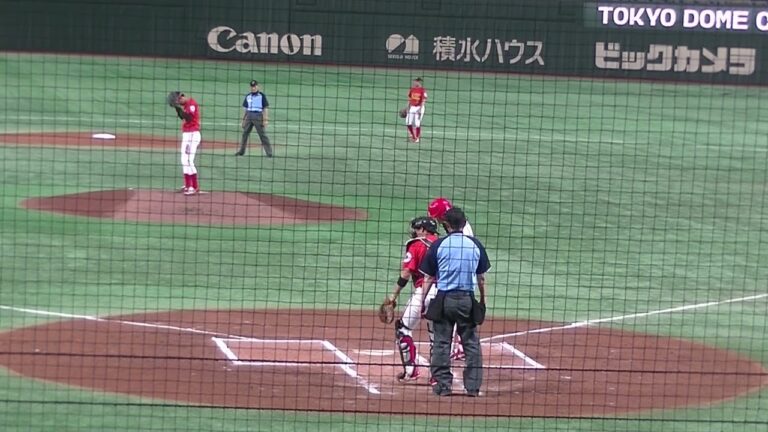 宮崎 龍司の打球　日本文理　粟國 陸斗（2年・具志川商）ナイスプレーのあと北野 凱士がヒット【大学野球選手権 日本文理大 対 中部学院大2023年6月5日】