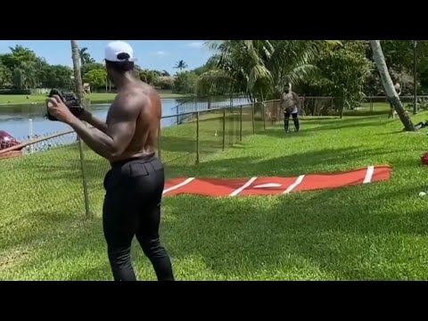 世界最速170㎞/h男チャップマンの投球練習