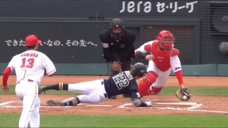 ナイスバッテリースクイズ阻止だ！すぐさま白井球審にバットを引いたのかと確認する田中広輔｜広島東洋カープvsオリックス 23.0318
