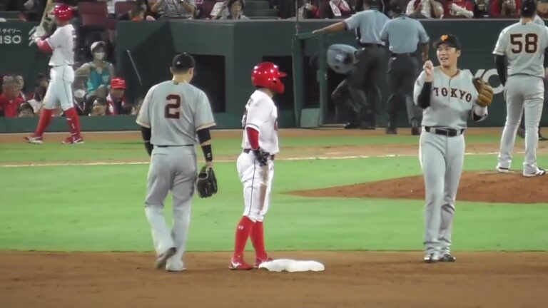 羽月隆太郎の二盗がアウトの判定！ファンも選手もセーフ確信するも覆らず、歓喜と悲鳴に場内騒然！2023年8月18日