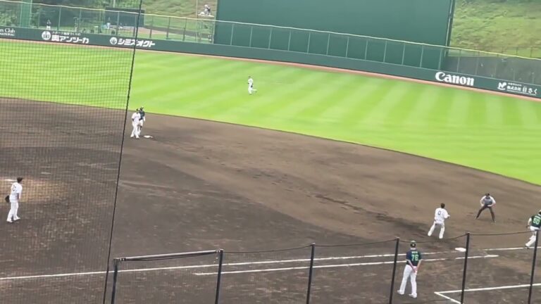巨人、香月一也バントフィールディング