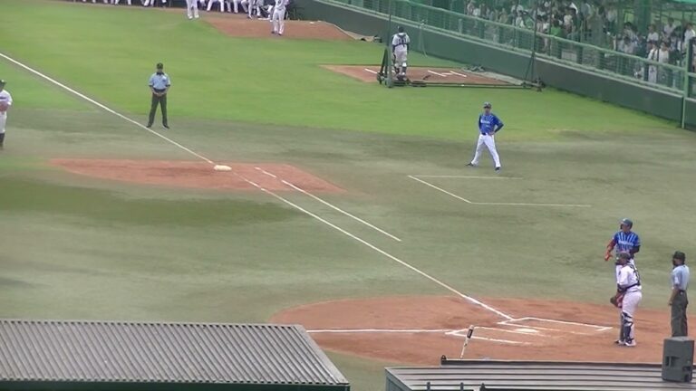 大橋武尊を見逃し三振にとる久保拓眞（2023年7月15日イースタンリーグ ヤクルトスワローズ対横浜DeNAベイスターズ）
