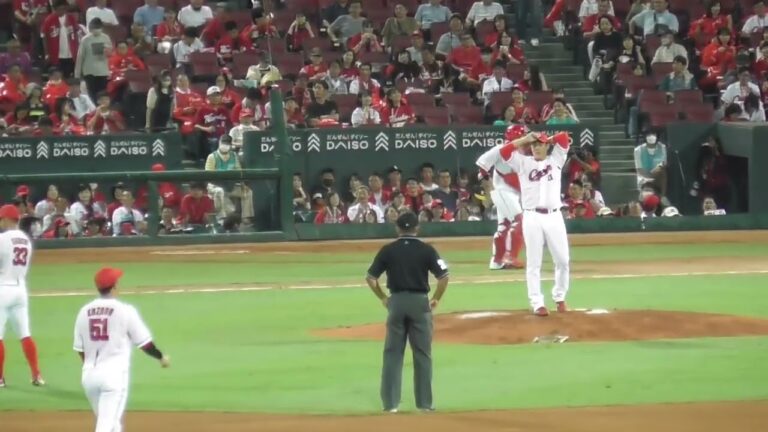 6表、内野安打となりノーノーが消えた九里亜蓮が小園海斗に気にするなの愛情を送る！2023年9月30日