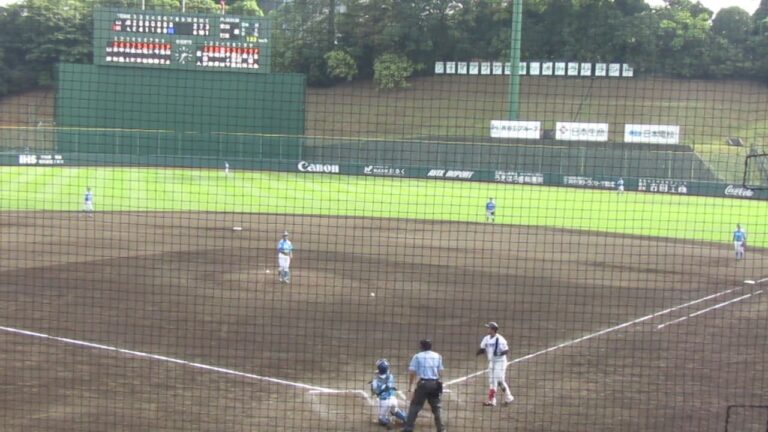 前田研輝レフトへヒットを放つ＜読売ジャイアンツ対 山岸ロジスターズ2023年9月16日＞