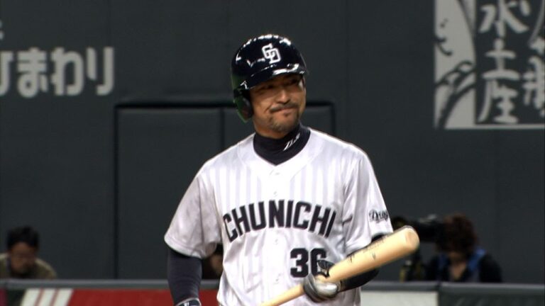 久々札幌で飛び出したガッツ小笠原の豪快ライナー弾だ！ 2014.03.16 F-D