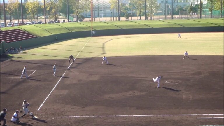 川嵜陽仁投手、先頭の髙濱祐仁に2ベースヒットを打たれ、バッテリーエラーでノーアウト3塁のピンチに陥るも・・【阪神 vs 巨人・9回表（第20回みやざきフェニックス・リーグ）】