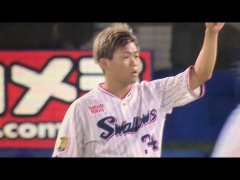 内山がチームを救うフェンス激突キャッチ【このプレーで勝てた！】