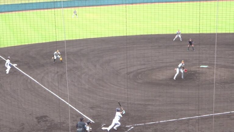 才木浩人投手から牧野翔矢・野村和輝が連続ヒット！そして滝澤夏央が先制の犠牲フライ！！【ライオンズ vs タイガース・3回裏（第20回みやざきフェニックス・リーグ）】
