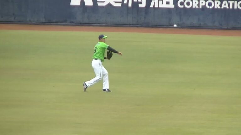 元ヤクルト中山翔太 トライアル前キャッチボール【プロ野球12球団合同トライアウト2023年11月15日】