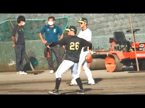 【阪神】来季構想外の北條史也、練習前のキャッチボール！