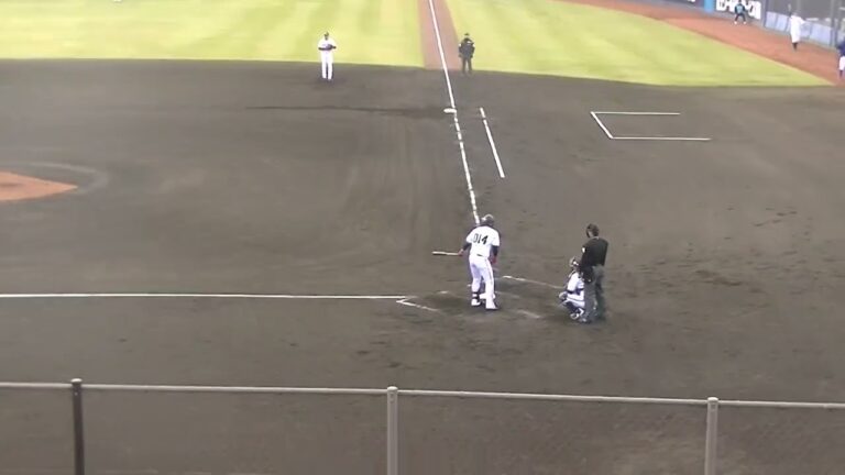 楽天 佐藤智輝 オリックスの釣 寿生にデッドボール【プロ野球12球団合同トライアウト2023年11月15日】