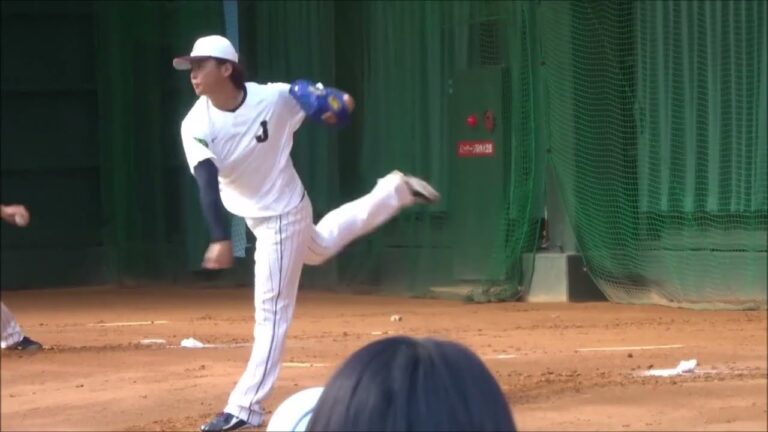 横山陸人、ブルペンでのピッチング姿 / 井端ジャパン宮崎秋季キャンプ2023