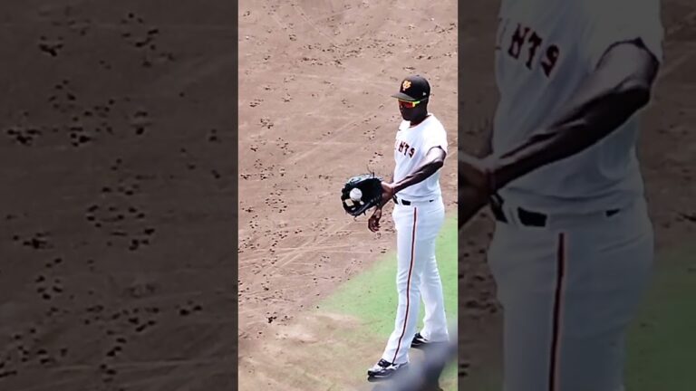 【GIANTS】 #ティマ 試合前のキャッチボール #shorts #巨人 #読売ジャイアンツ
