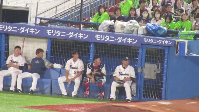 なんかイケメンがブルペンにいると思ったらベイからトレードされた阪口皓亮（ヤクルトスワローズ対 横浜DeNAベイスターズ2023年8月15日）