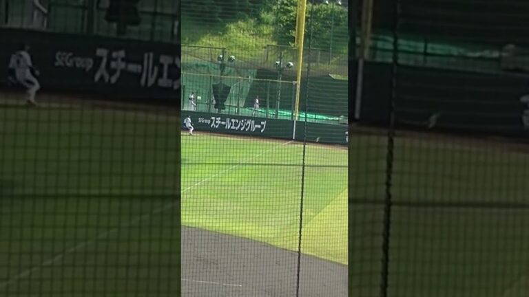 日本ハム古川裕大ツーアウトからツーベースを放つ 【イースタンリーグ・読売ジャイアンツ対 北海道日本ハムファイターズ2022年6月12日】
