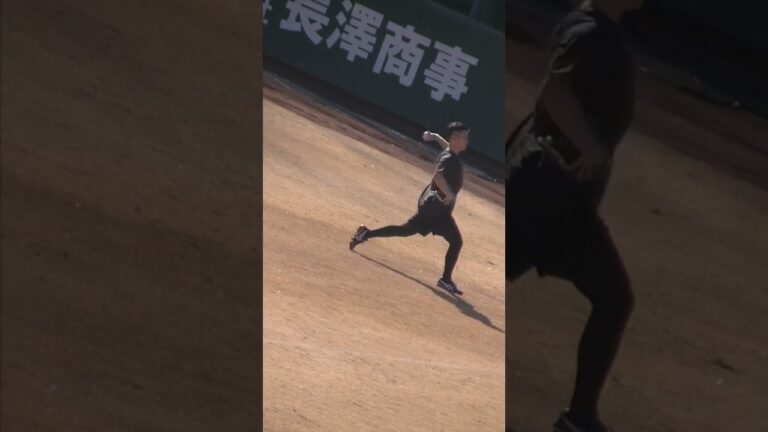 ジャイアンツ大江竜聖がキャッチボール中（ジャイアンツ球場2024年1月18日）
