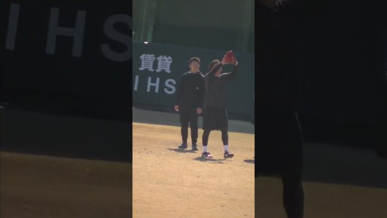 【ジャイアンツ】外野でノックを受ける前田研輝（ジャイアンツ球場2024年1月29日）
