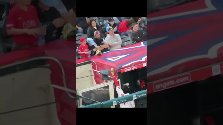 目撃！大谷選手が試合中にまさかのファンサ 驚きの結末… #shorts #大谷翔平 #shoheiohtani #エンゼルス #angels #現地映像 #mlb
