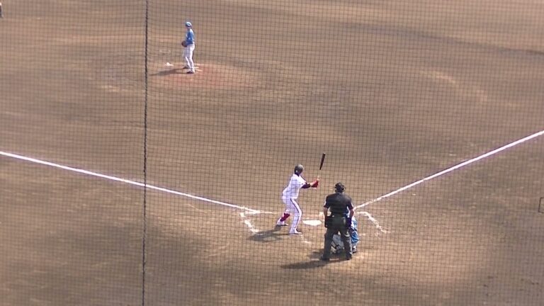 増田大輝タイムリーヒットなるか？浅野翔吾2塁を回ってホームを狙うが（読売ジャイアンツ対 日本ハムファイターズ 2軍戦2024年4月16日）