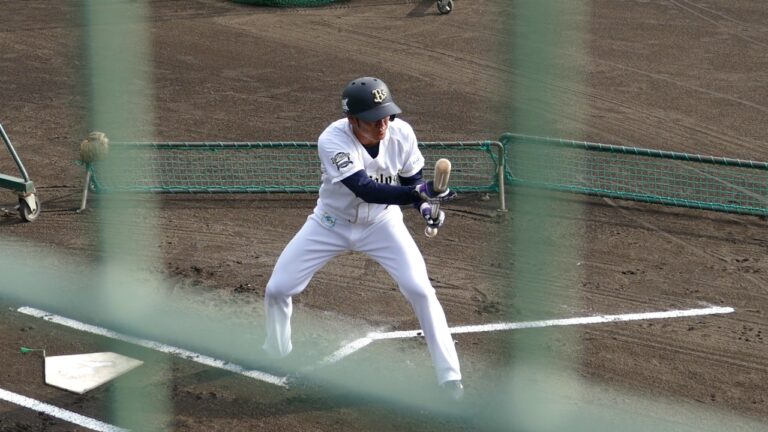 オリックス・バファローズ　大城滉二選手 バント練習(2016年 高知秋季キャンプ)
