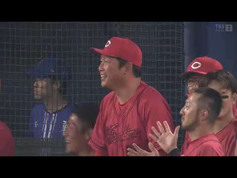 野間のホームランに思わず吹き出す新井監督