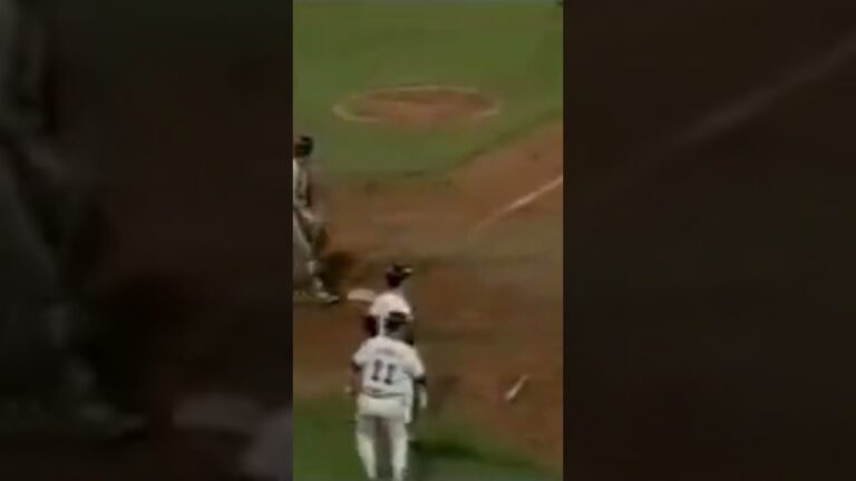Dale Murphy Clears The Bases