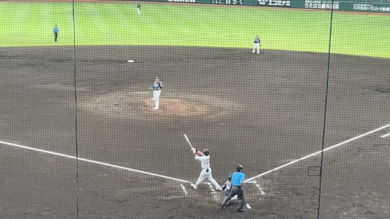巨人、郡拓也ヒット