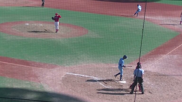 山下航汰（④京都外大西）をショートゴロに打ち取る榮 龍騰（④津田学園）（2024年10月12日 首都大学野球リーグ 日体大 対 帝京大）