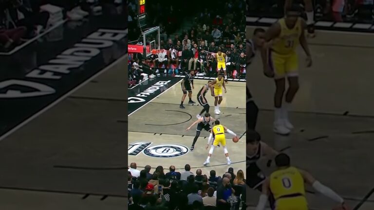 渡邊雄太が2017年MVPラッセル・ウェストブルックをブロック！【NBA Rakuten】#shorts