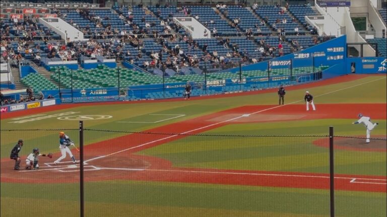 12球団合同トライアウト シート打撃『投手: 元中日・福島章太  打者: 元巨人・陽岱鋼 & 元ライオンズ・ 高木渉』