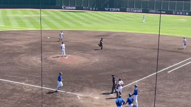 横浜DeNA、西浦直亨ホームラン