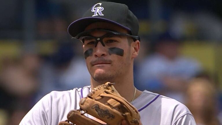COL@LAD: Arenado makes several spectacular plays