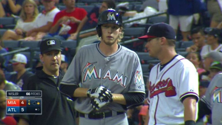 MIA@ATL: Conley singles to record his first ML hit