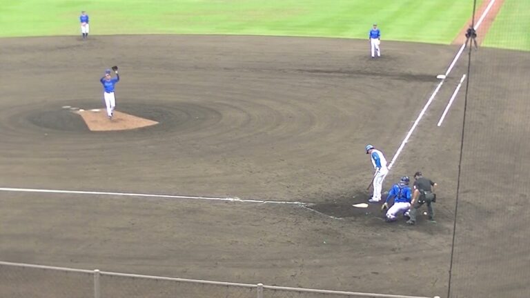 古川裕大センターへツーベースヒットを放つ（2024年4月23日 日本ハムファイターズ対 横浜DeNAベイスターズ 2軍）