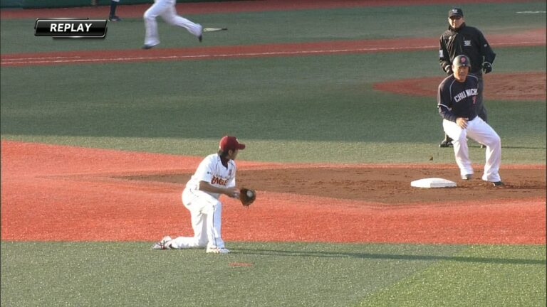 藤田がイイ守備!! 好判断もお見事だ 2013.06.02 E-D