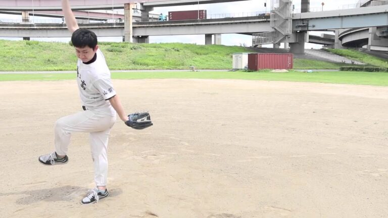弱小校の訳の分からない投球フォームの２番手投手
