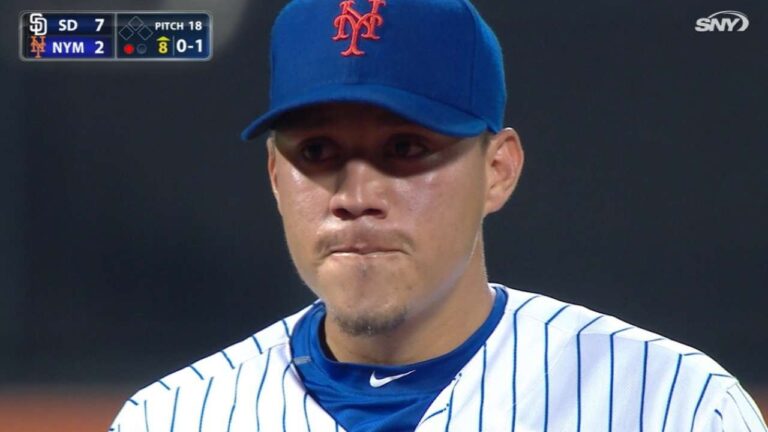 Flores becomes emotional after fans' ovation
