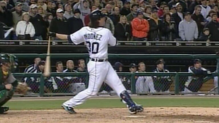 2006 ALCS GM4：Magglio Ordonez's Homersは6日にそれを結び、9日に勝ちます