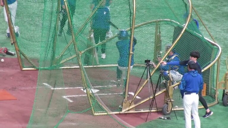 東妻純平 フリーバッティング〜横浜DeNAベイスターズ練習 2025年4月15日