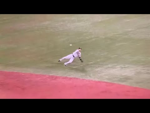 吉川尚輝のアクロバティックファインプレー